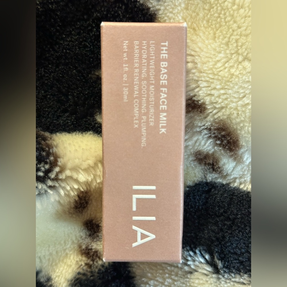 ILIA Lightweight Face Milk - Dusty Rose Beige Packaging